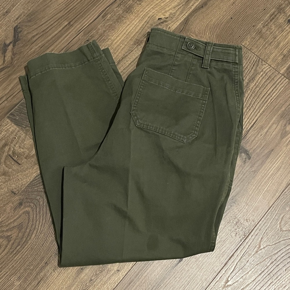 Talbots Womens 12 High Waist Patch Pocket Crop Pants Olive Green Utilitarian